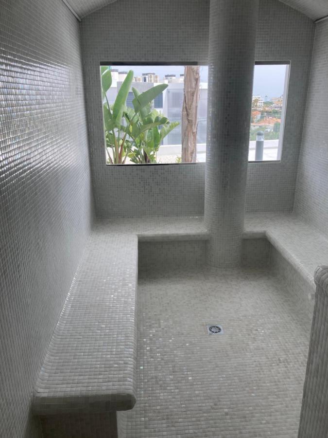 Luxury Apartment Juliano - The View ฟูเอนฮิโรลา ภายนอก รูปภาพ