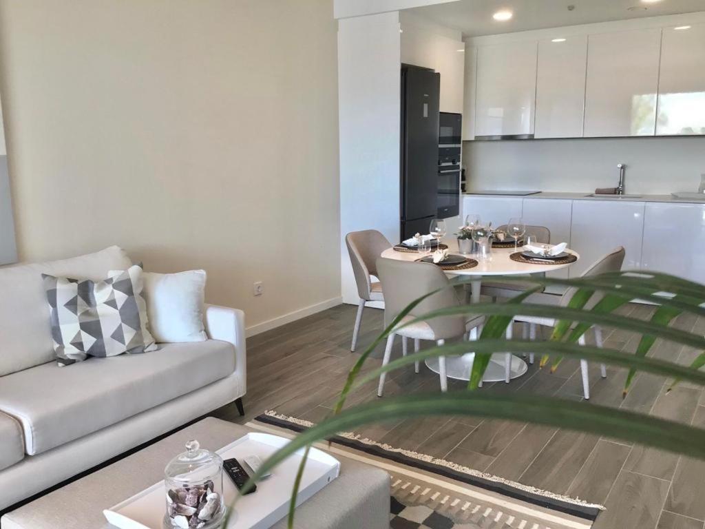 Luxury Apartment Juliano - The View ฟูเอนฮิโรลา ภายนอก รูปภาพ
